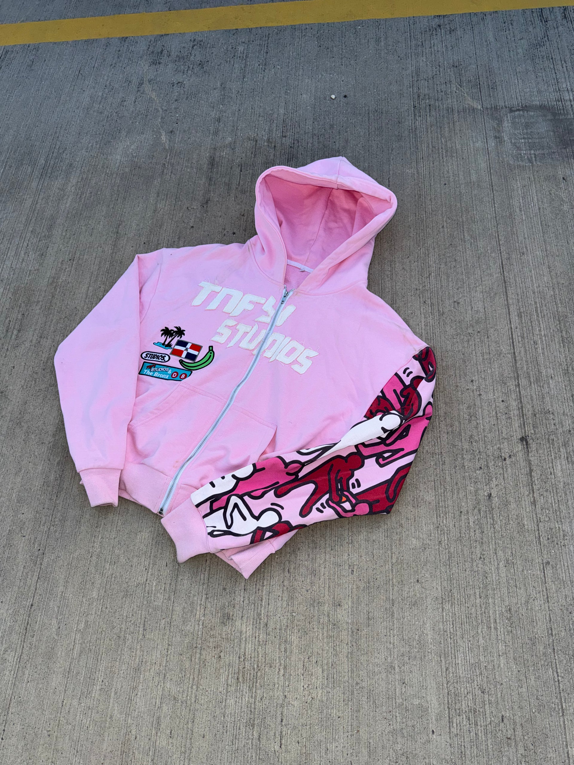 D.R PINK ZIP UP